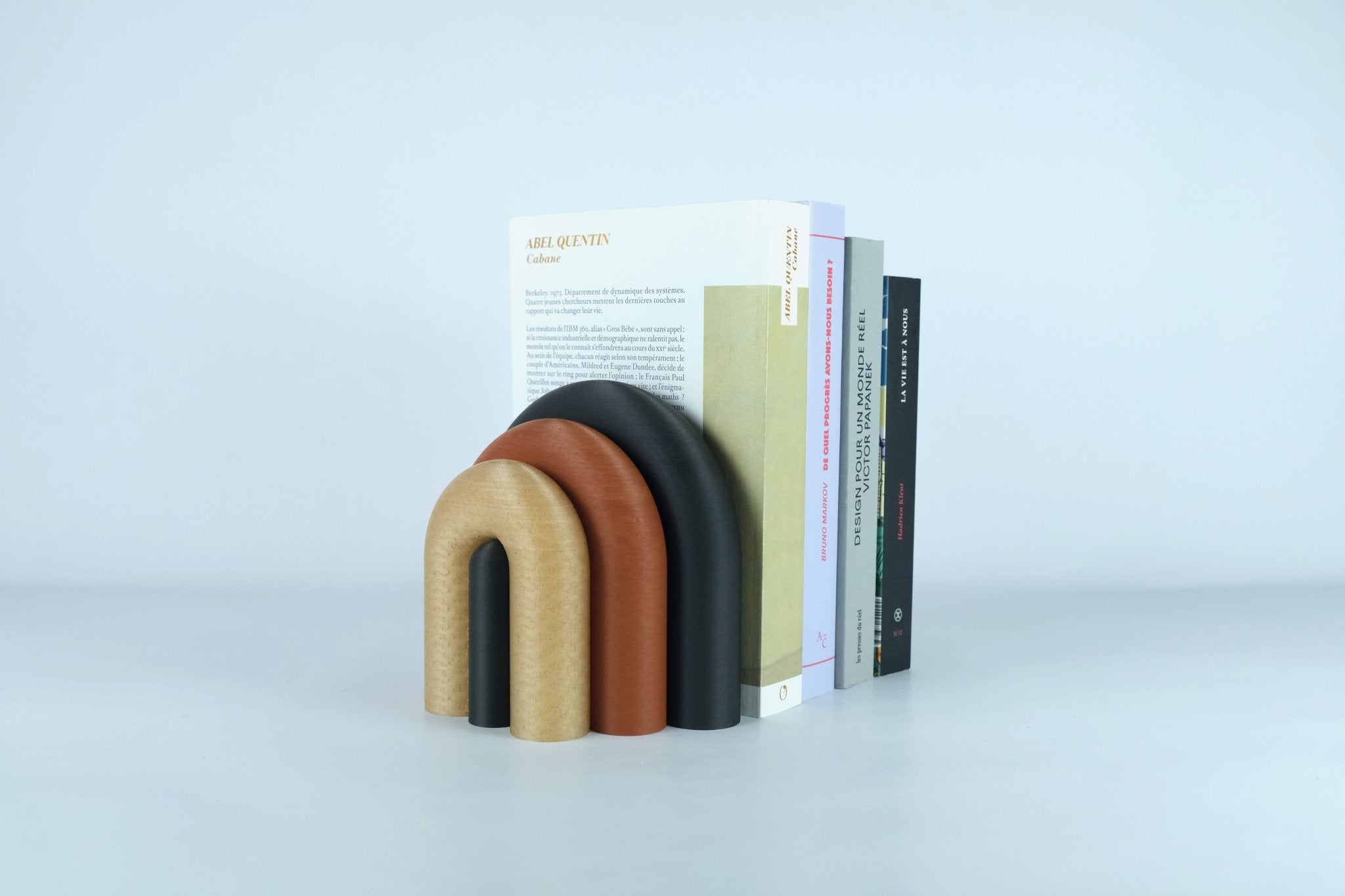 Arc | Serre-livre design & Vase soliflore modulable - Ardoise / Terre battue / Blé 11 - Les Arcadiens