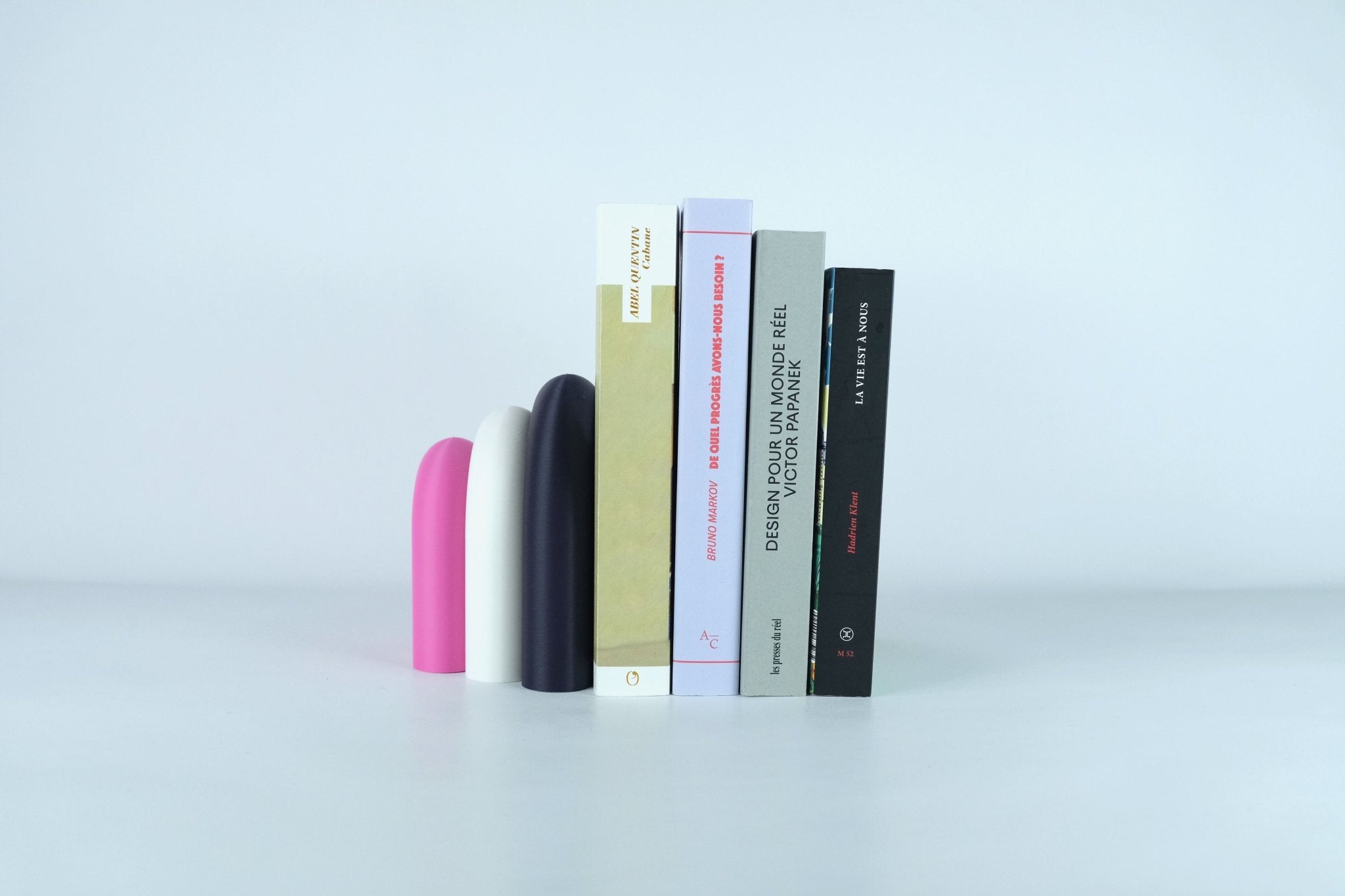Arc | Serre-livre design & Vase soliflore modulable - Figue / Blanc / Violet / Rose poudré 46 - Les Arcadiens