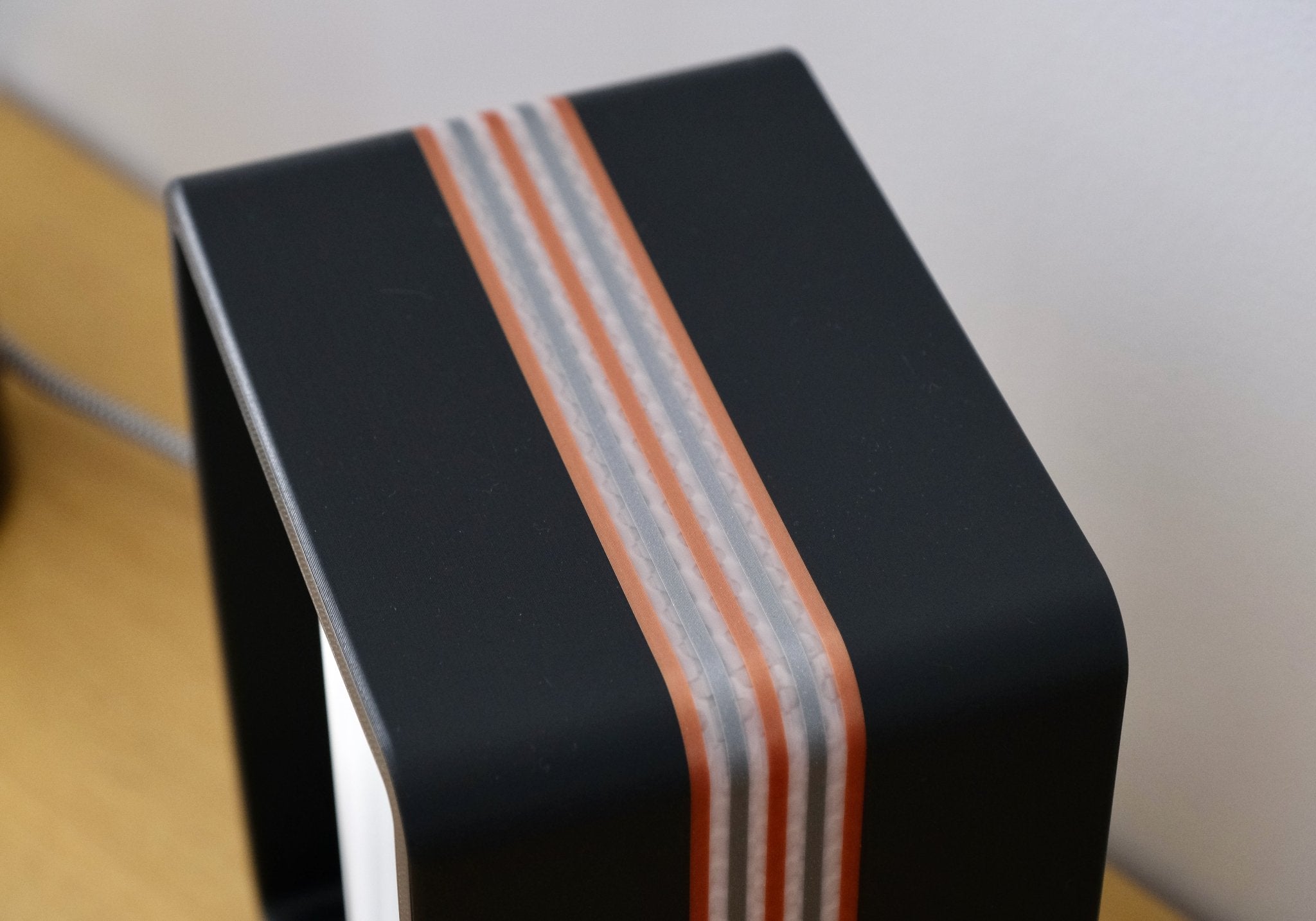 Interstice | Lampe à poser design & minimaliste