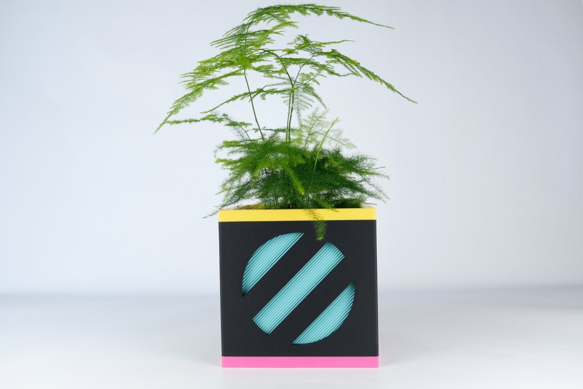 Le Cube N°2 - Cache-pot Ø12 cm - Noir - Les Arcadiens