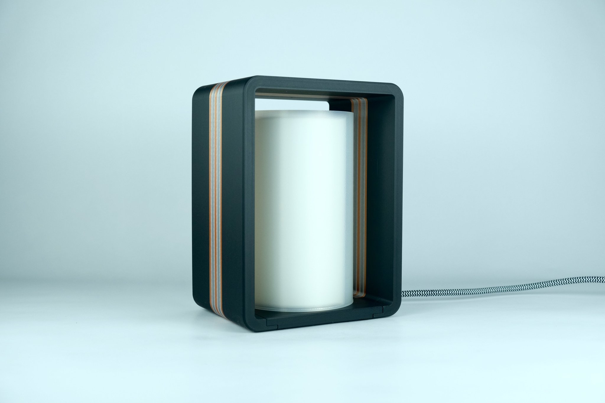 Interstice, coloris Noir / Bronze / Argent