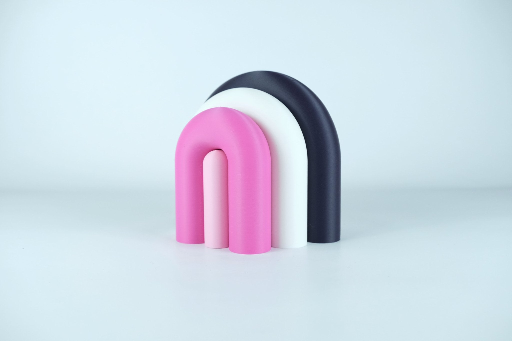 Arc | Serre-livre design & Vase soliflore modulable - Figue / Blanc / Violet / Rose poudré 44 - Les Arcadiens