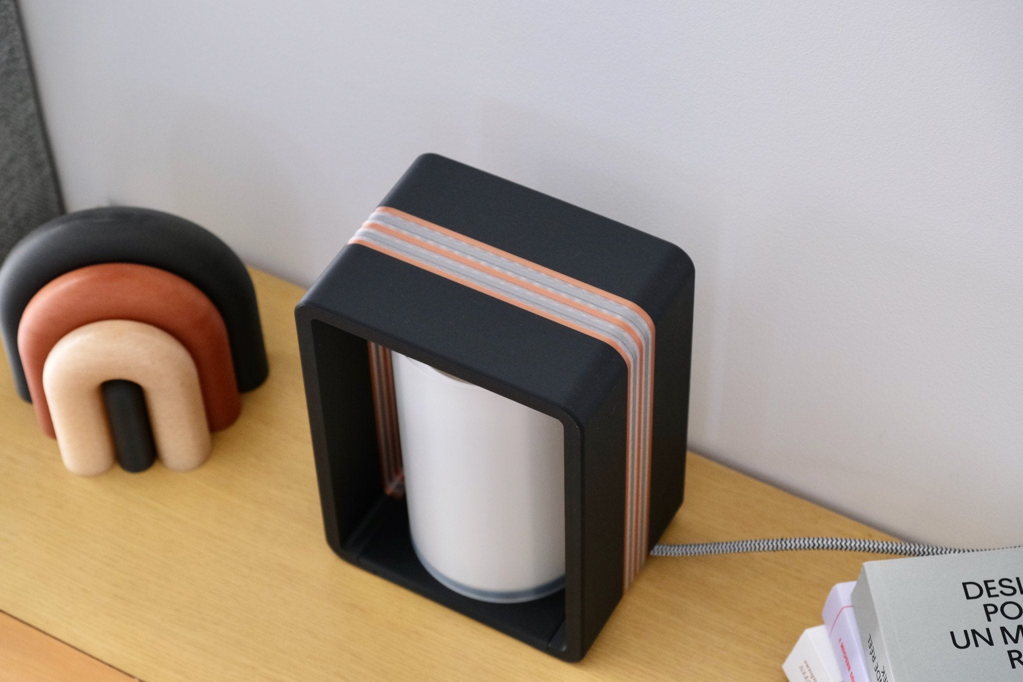 Interstice | Lampe à poser design & minimaliste