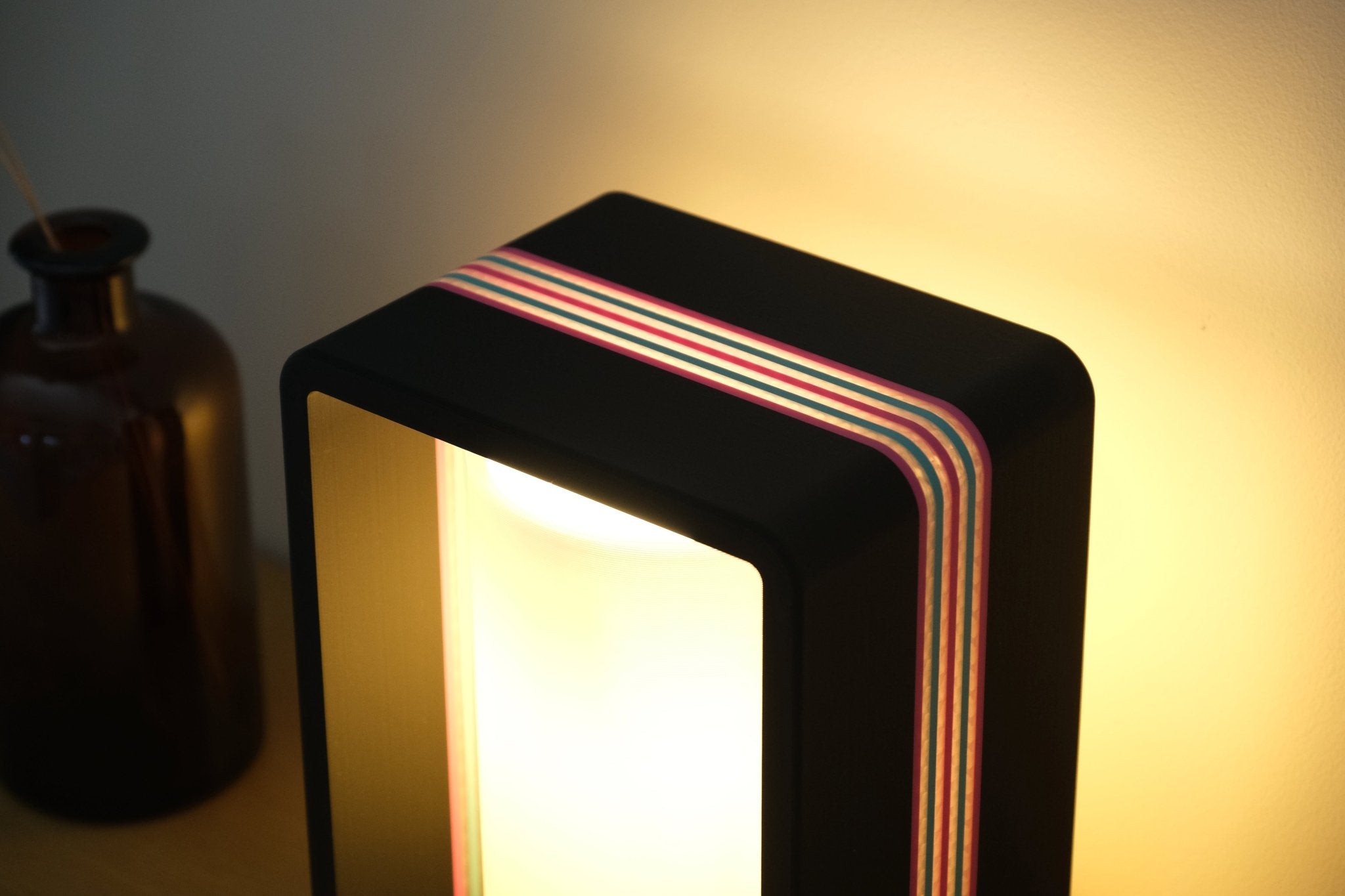Interstice | Lampe à poser design & minimaliste