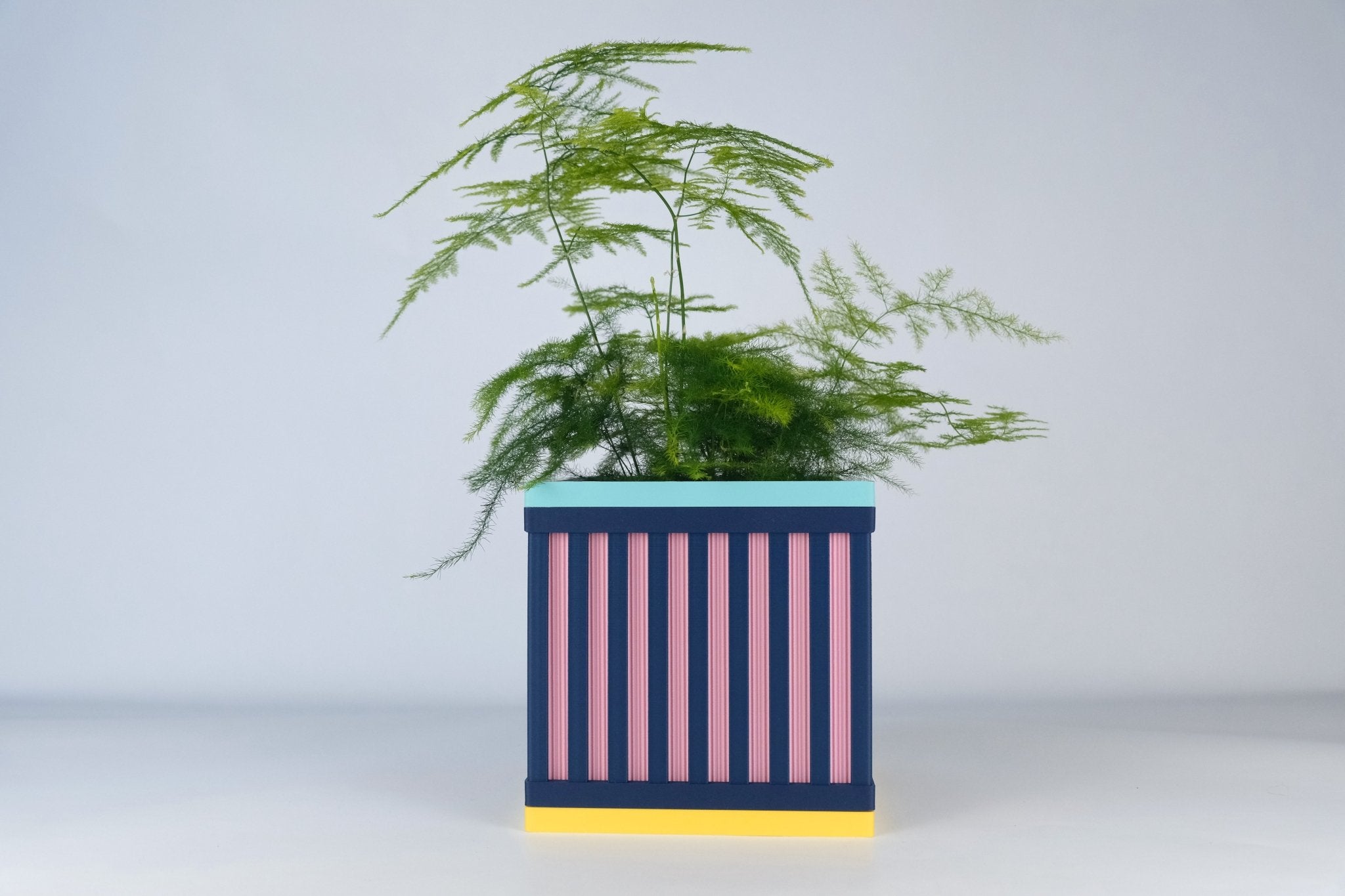 "Le Cube N°1 - Cache-pot ⌀12 cm - Marine/Rose - Les Arcadiens"