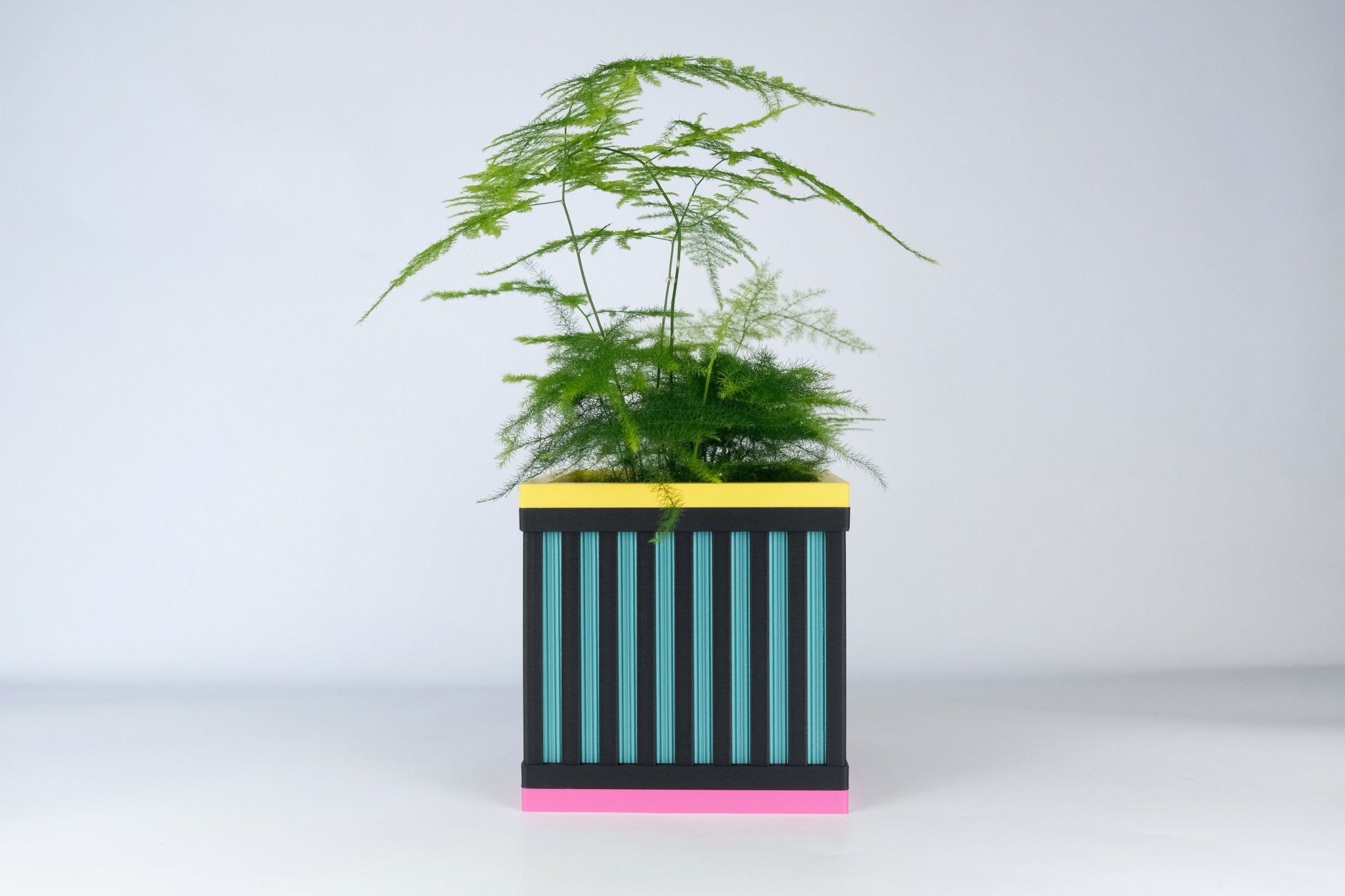 "Le Cube N°1 - Cache-pot ⌀12 cm - Noir - Les Arcadiens"
