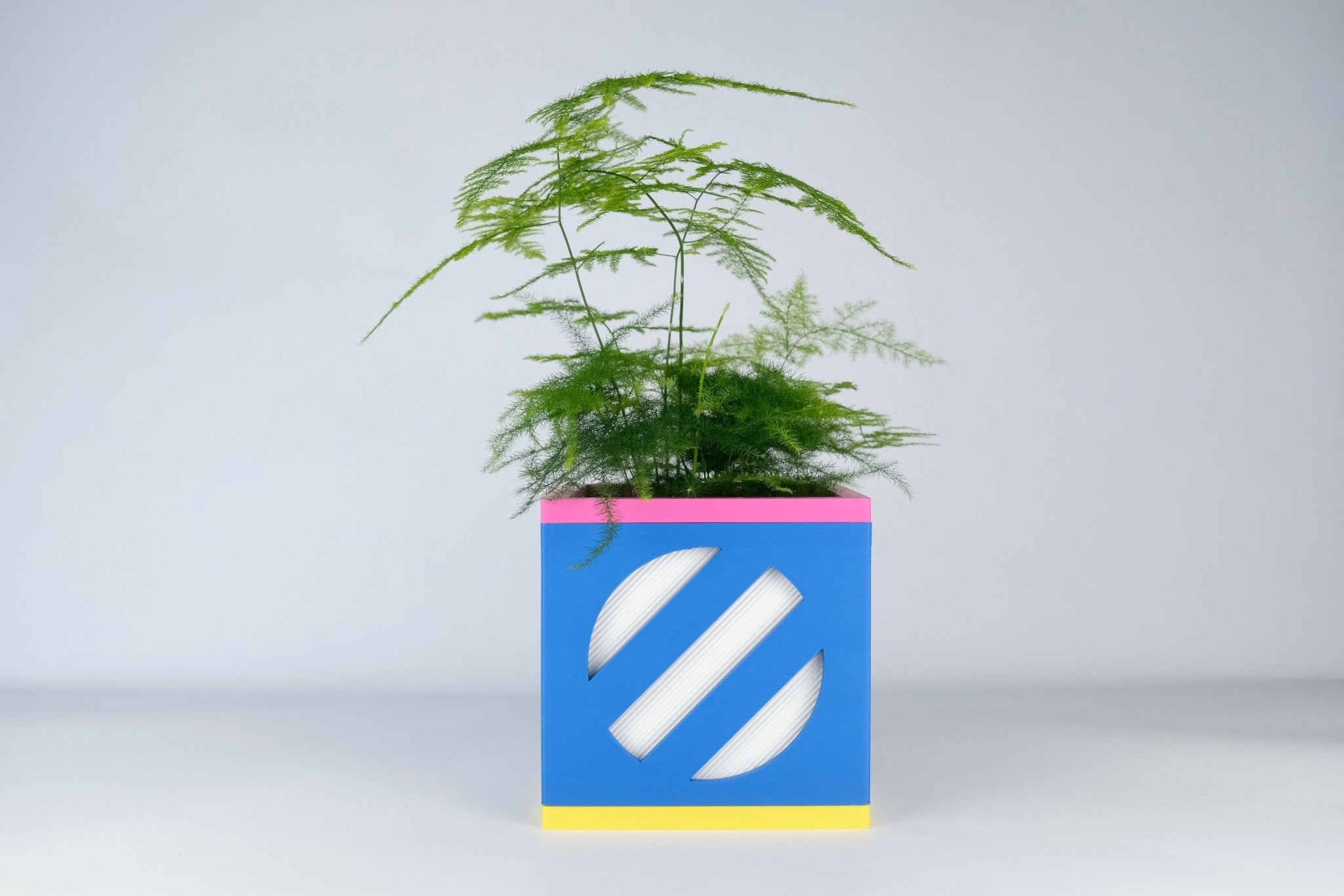 Le Cube N°2 - Cache-pot Ø12 cm - Bleu - Les Arcadiens